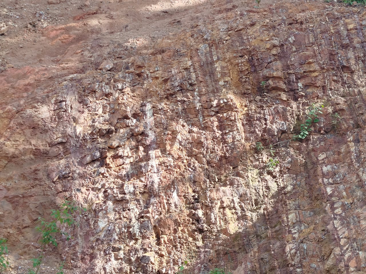 BIF rock outcrop cliff face